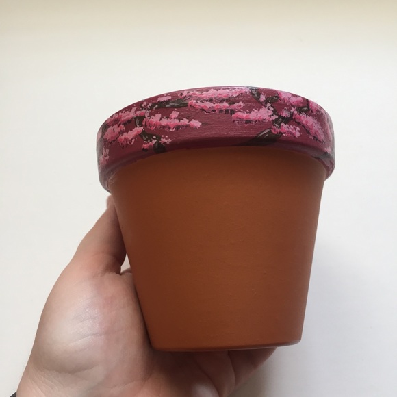❤️Two hand decorated terracotta plant pots cherry dot art - Picture 5 of 6